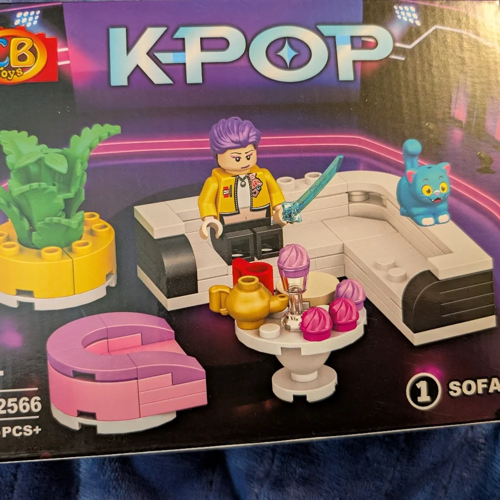 1 New KPOP Building Set - Pick One